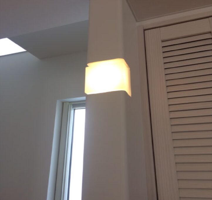 埋め込みブラケットライト